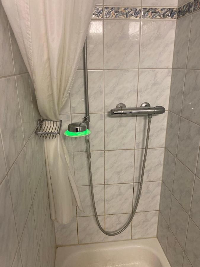 Hostel Airport Oberglatt Екстериор снимка